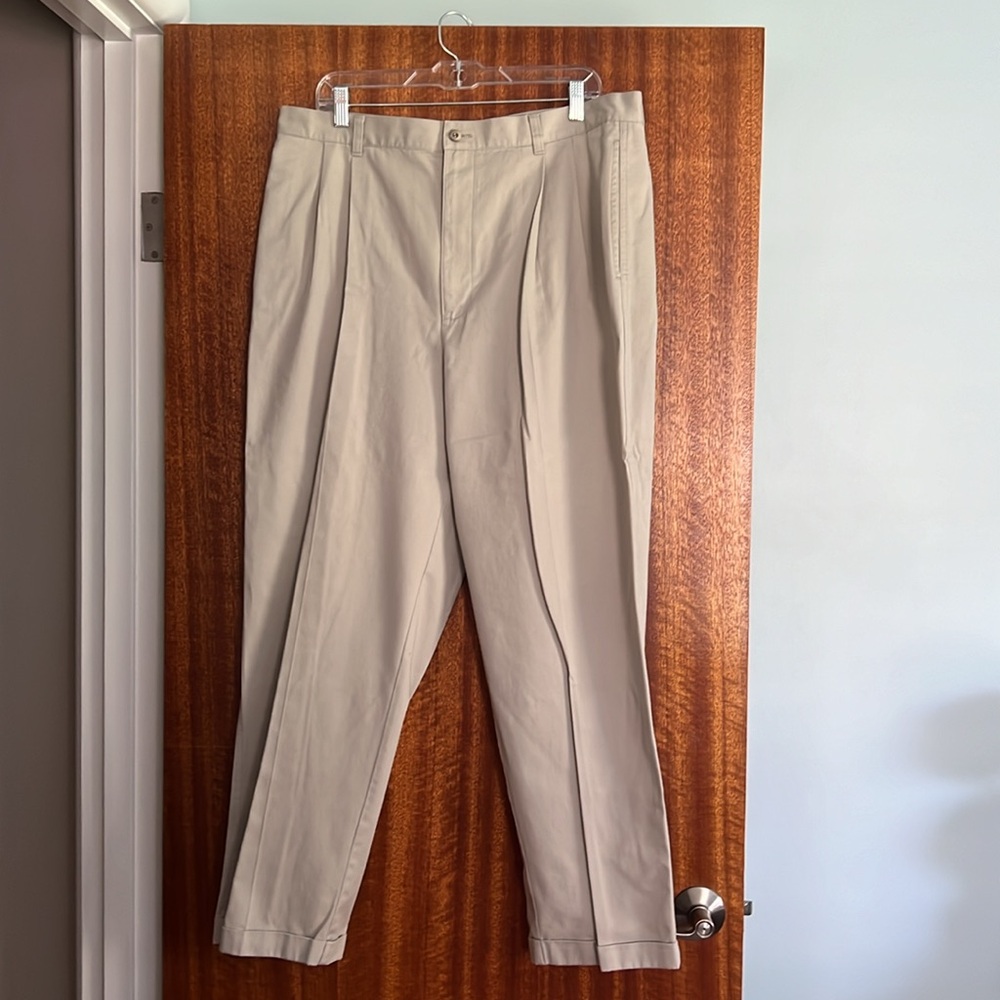 Mens Greg Norman slacks size 38x30